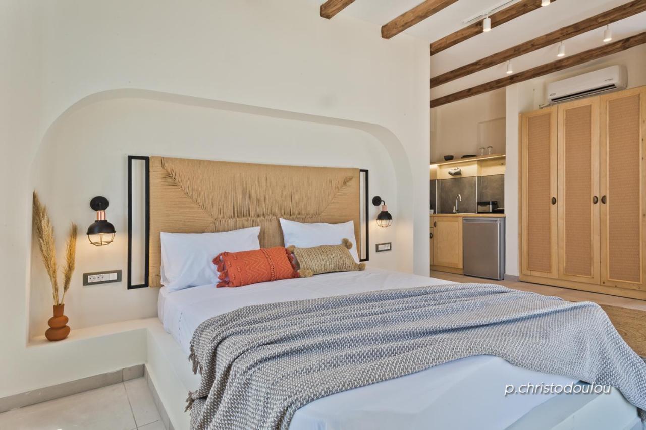Ypsilos Beach Suites Adults Only Kyra Panagia Екстер'єр фото